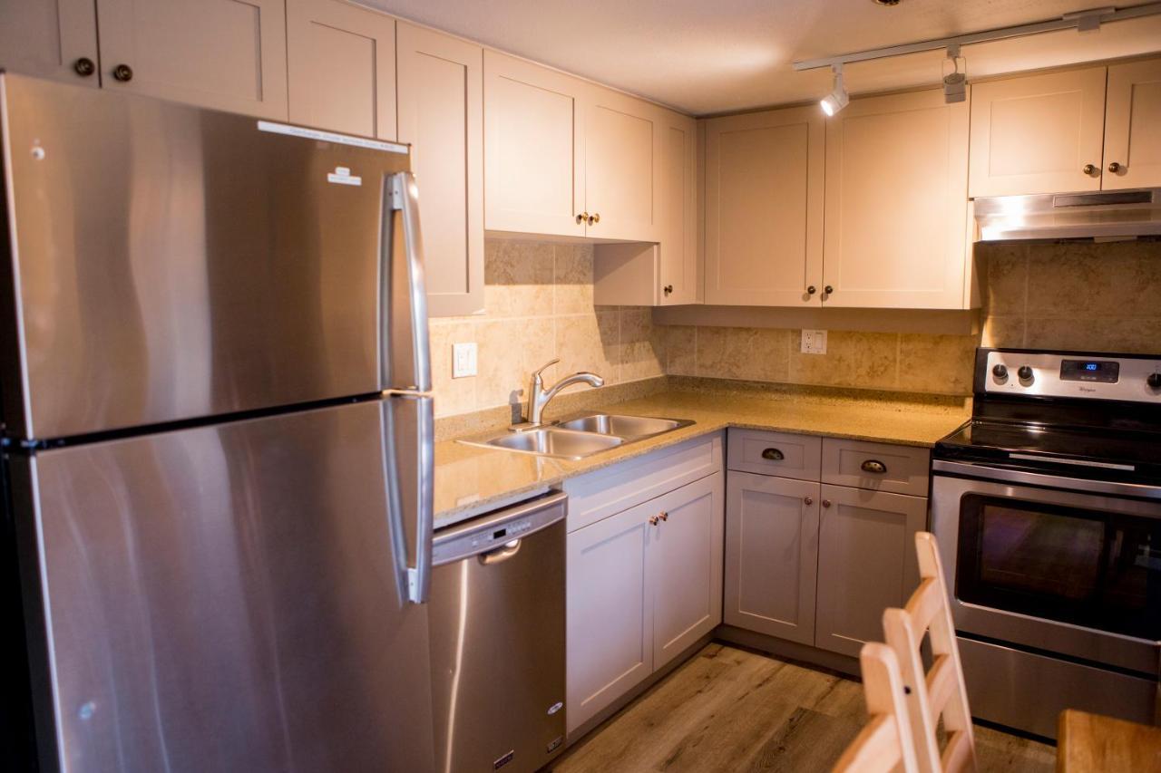 Gibbons Life Accommodations Whistler Extérieur photo