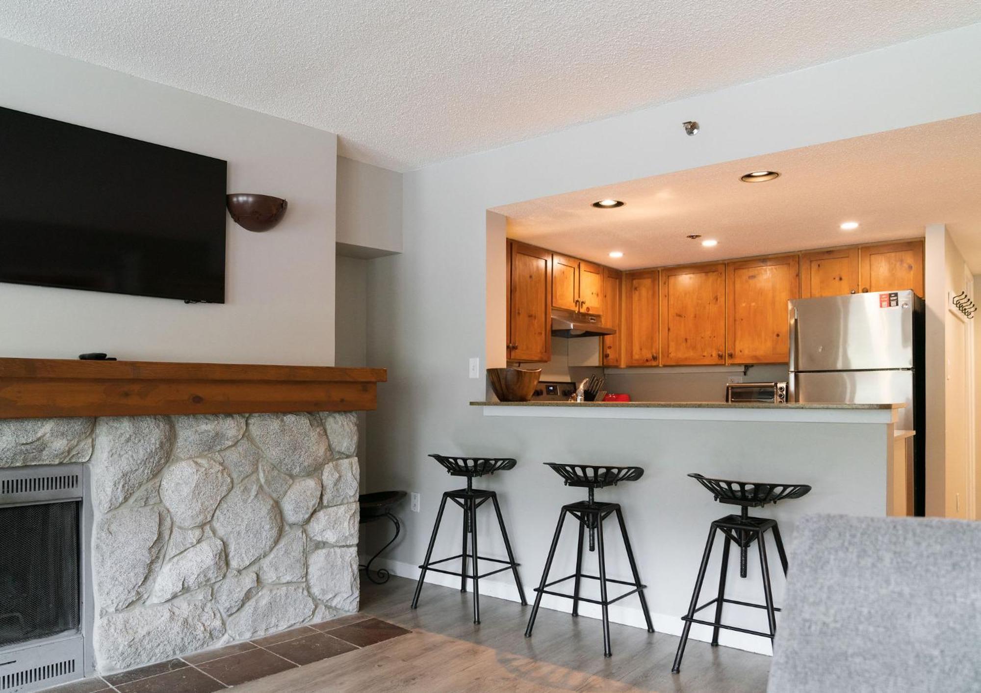 Gibbons Life Accommodations Whistler Extérieur photo
